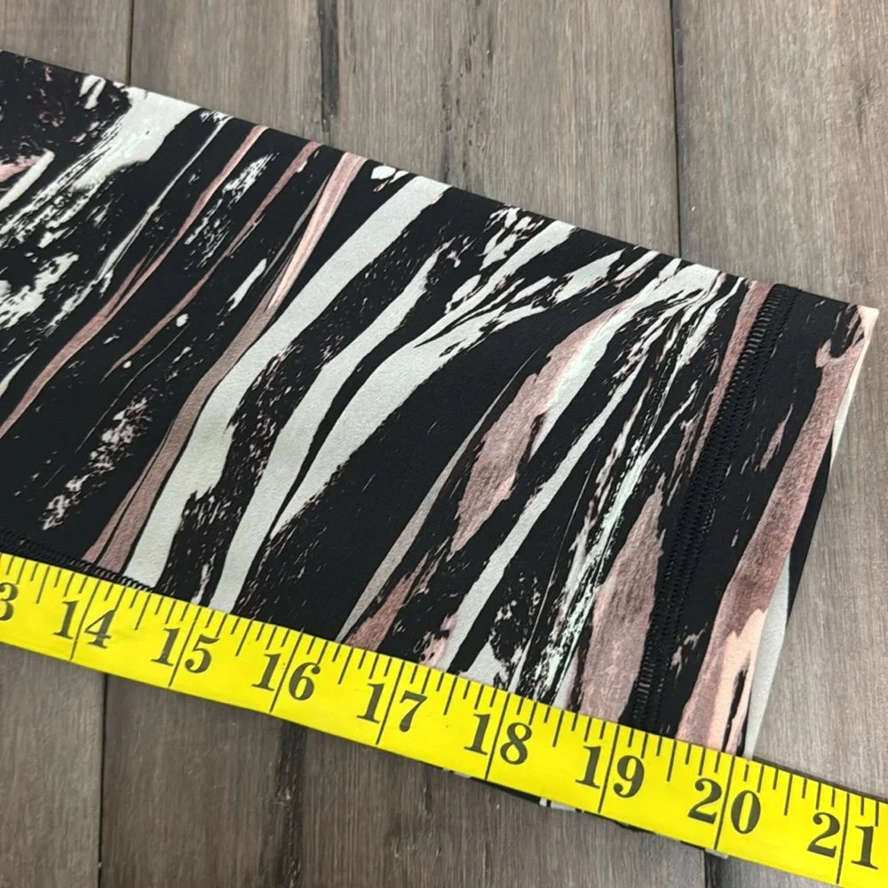 Lululemon‎ cropped leggings printed
